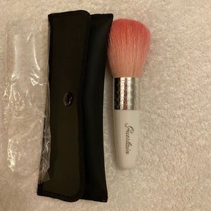 Guerlain Meteorites Powder Brush; brand new